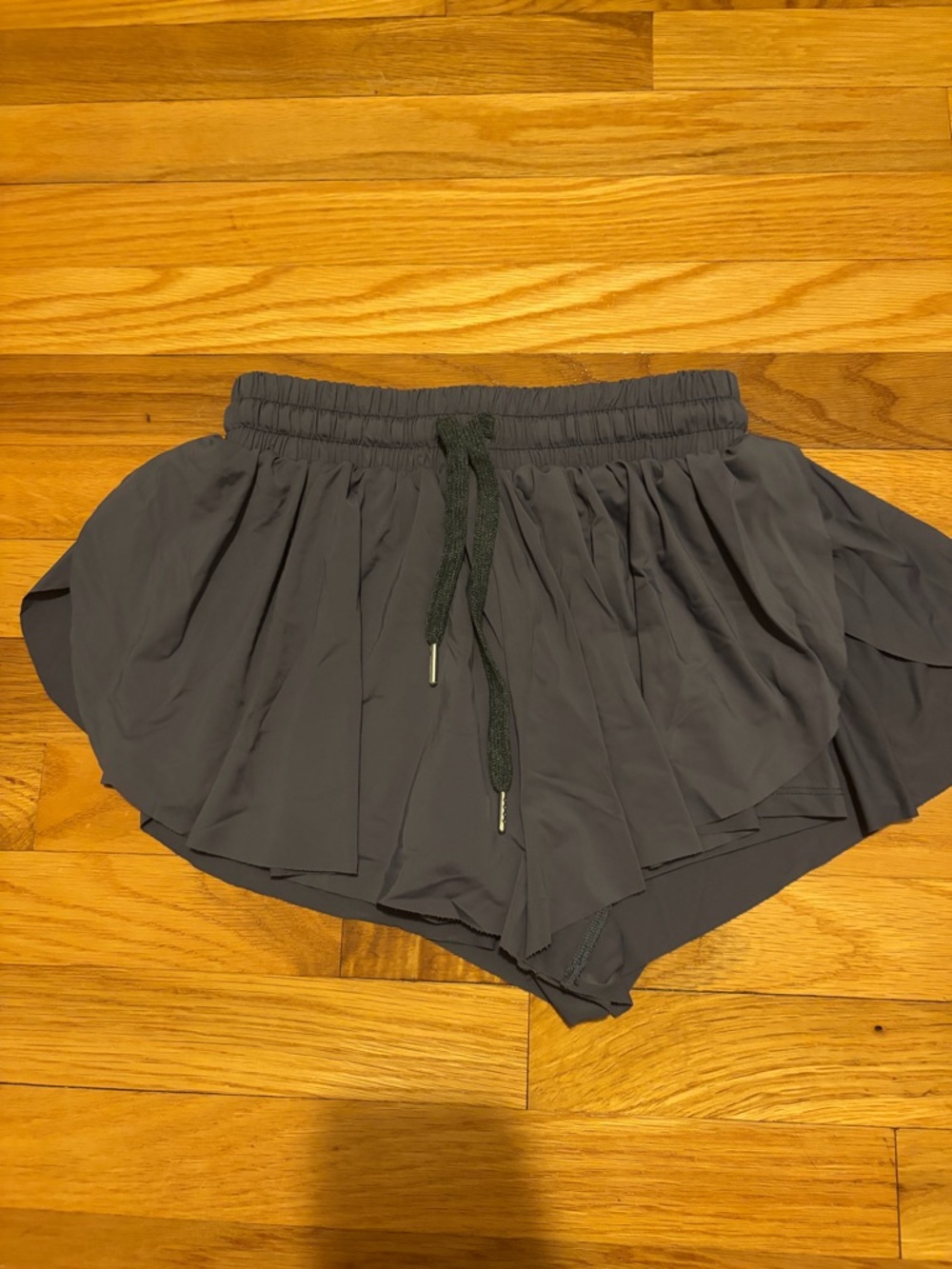 Flowy Activewear Shorts Size S